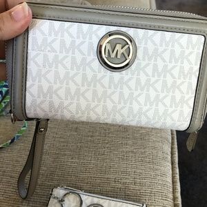 Michael Kors wristlet and small wallet